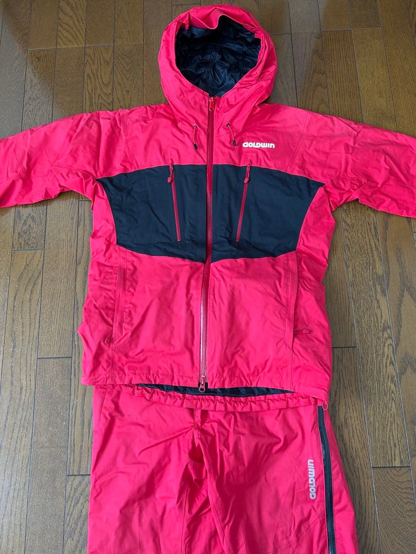 GOLDWIN スキーウェア　上下セットゴールドウィンデサント
