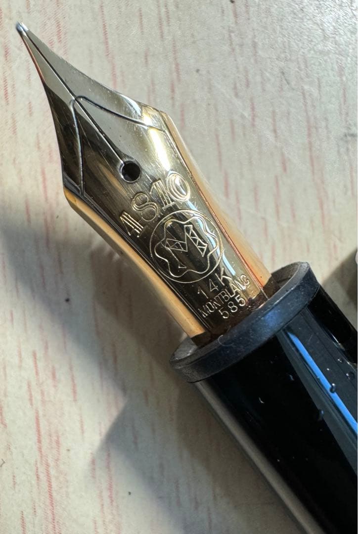 モンブラン141 黒 万年筆 １４ｋ