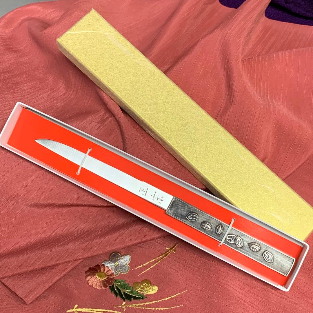 【新品・未使用】木の実図 装飾刀 専用箱付き