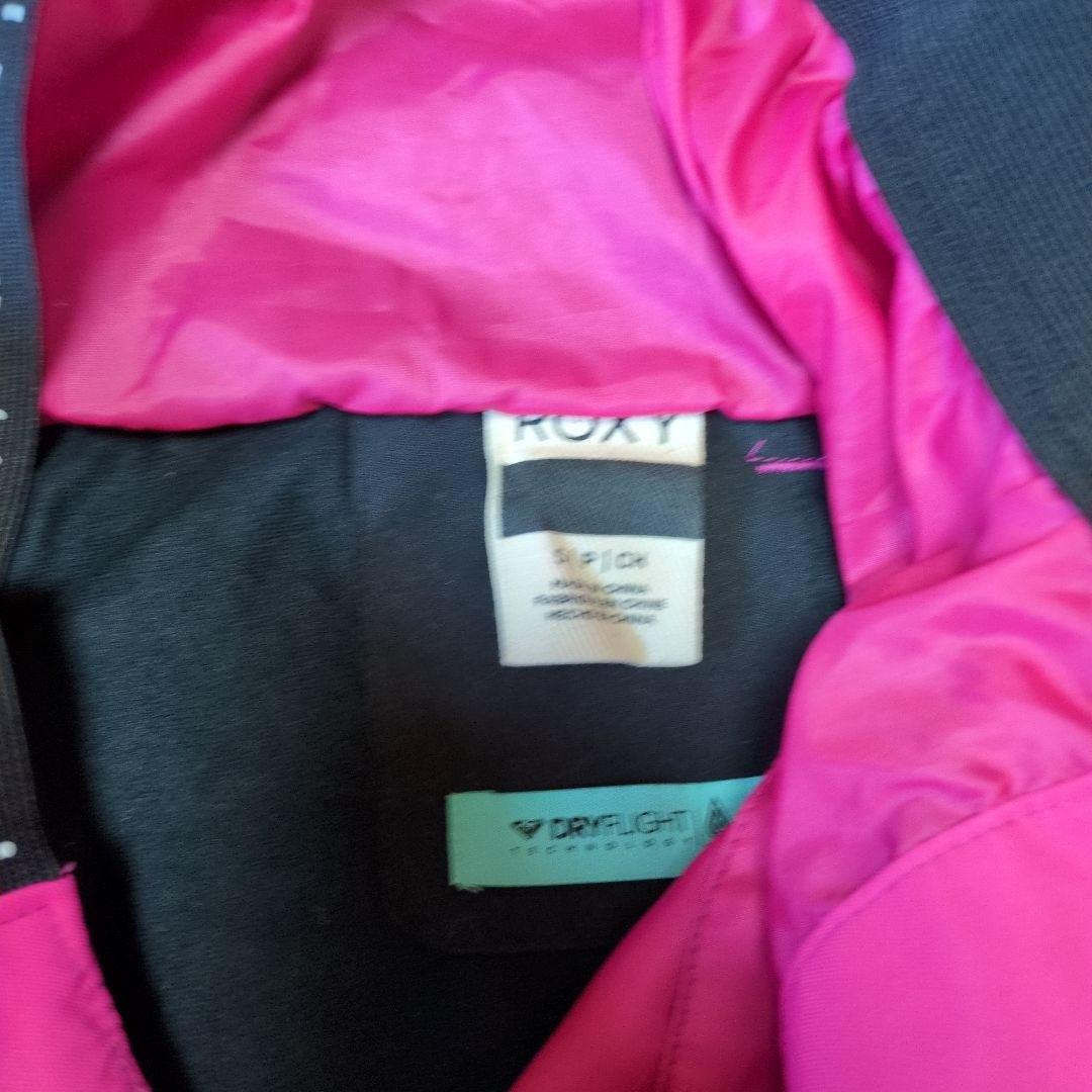 【美品】ROXY　スノボウェア　上下セット　Ｓ　総柄　　 ジオメトリック　ピンク