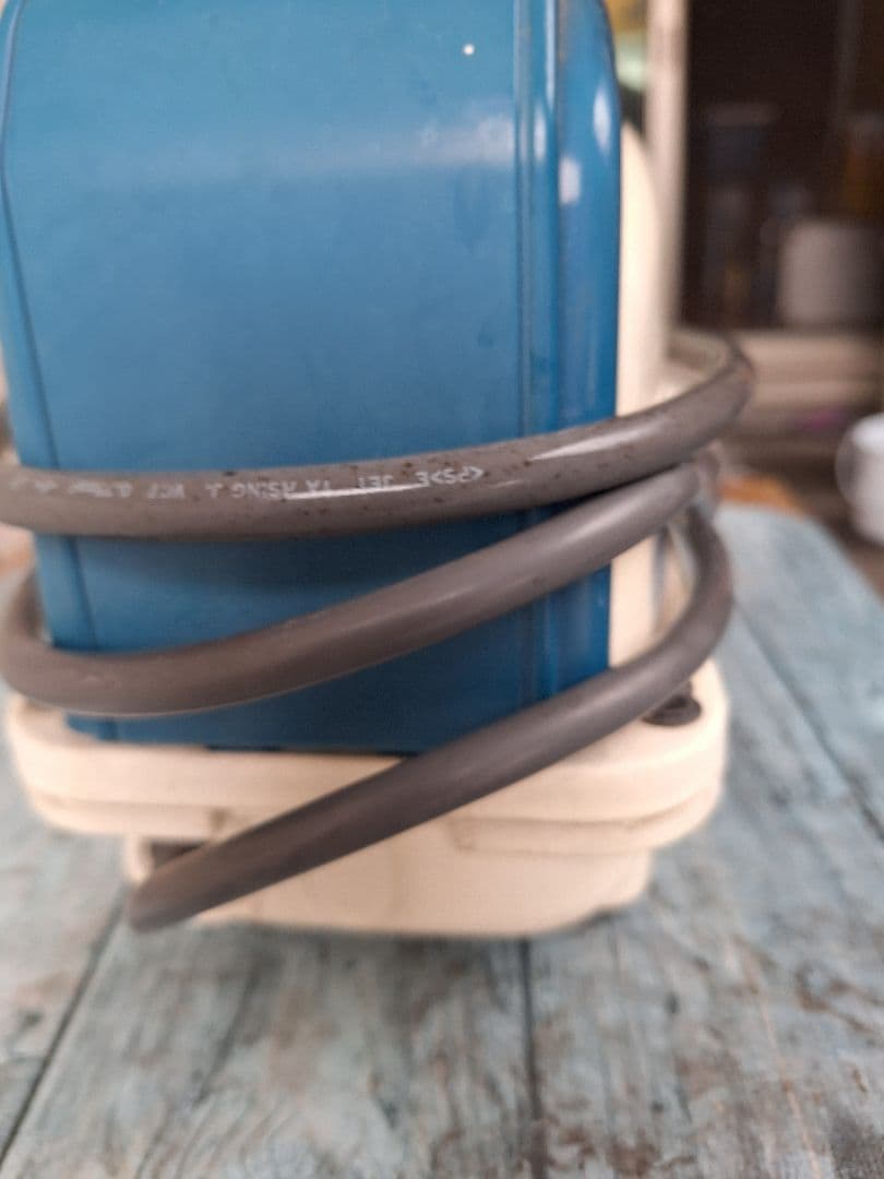 使用少々風量正常測定済みHiblow XP-60 エアポンプ 60L