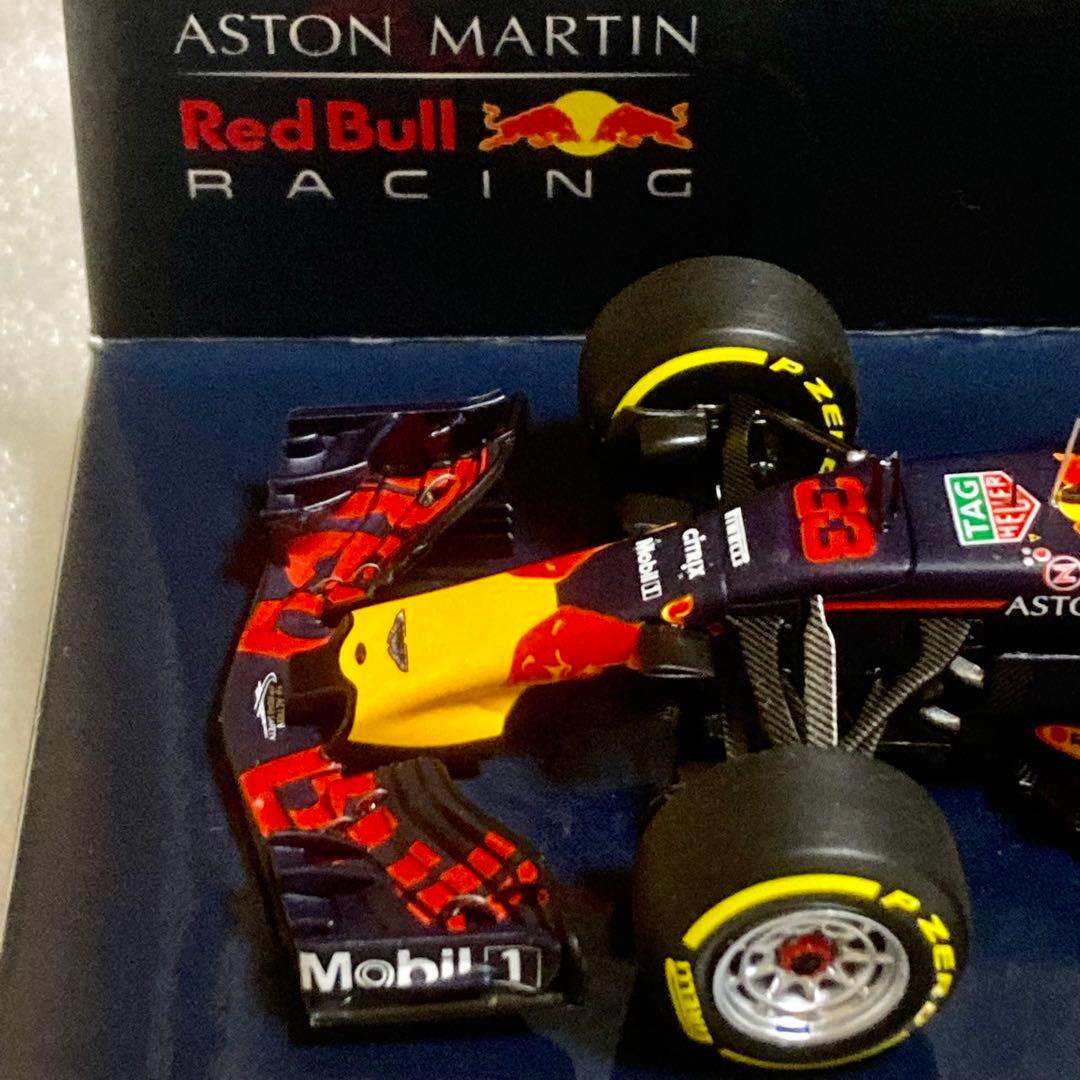 ミニカー ASTON MARTIN RED BULL RACING TAG HEUER