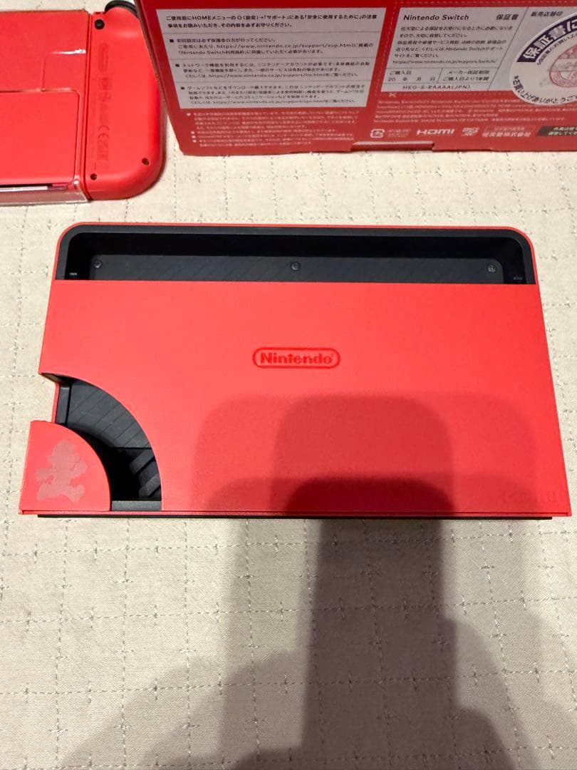 【美品】Nintendo Switch 有機EL マリオレッド おまけ付き