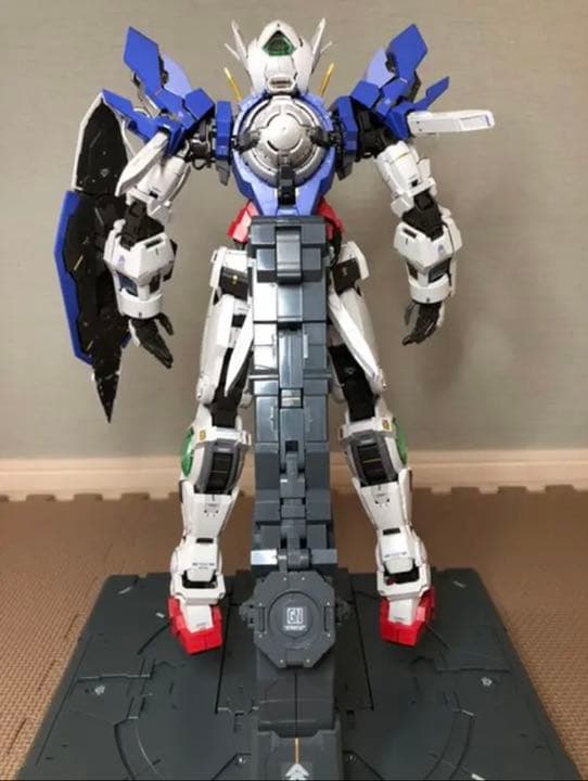 PG エクシア　完成品　無塗装