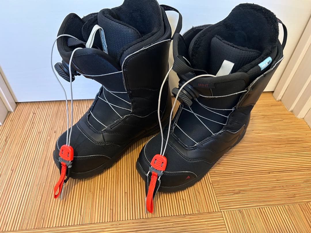 BURTON MINT BOA 24.5cm 女性用　キッズも可　スノボブーツ