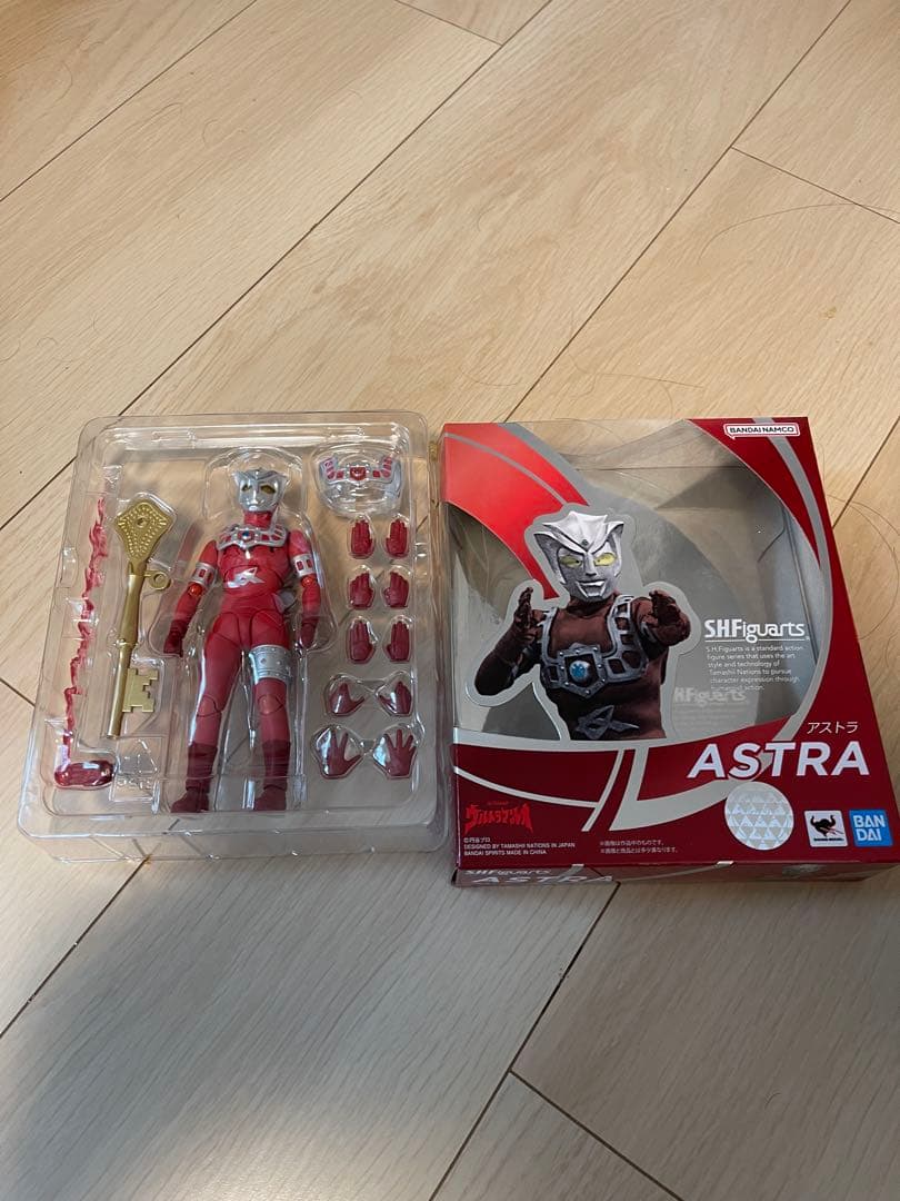 S.H.Figuartsウルトラマンセット