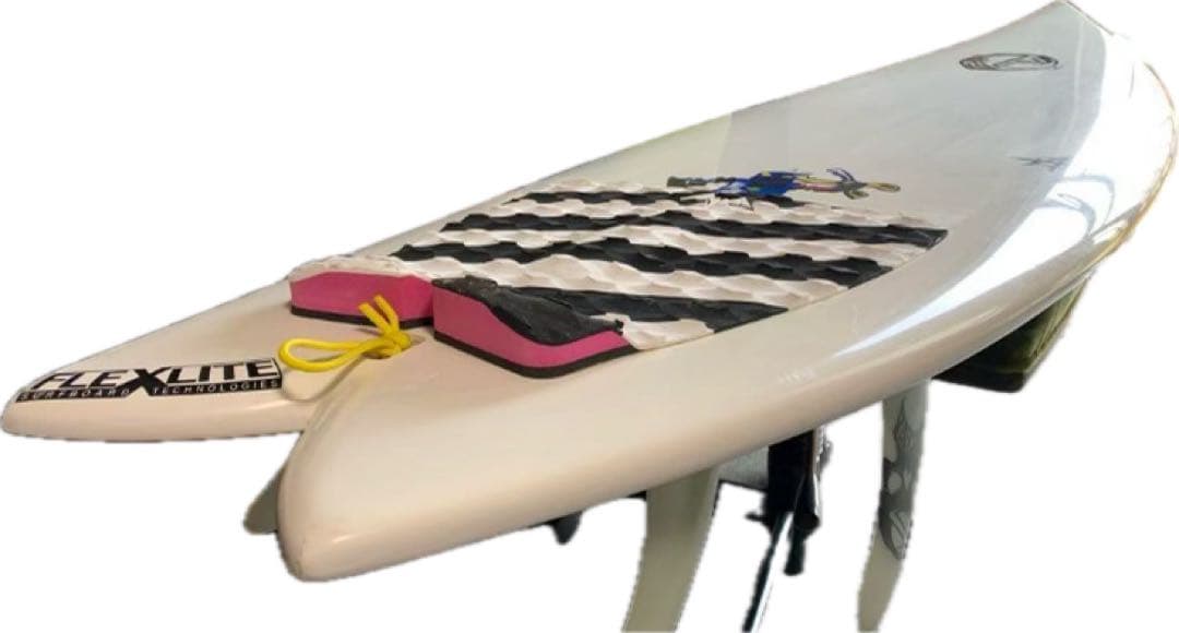 プレセボ 5'8クアッド フィッシュ メイヘムフィン付き 小波