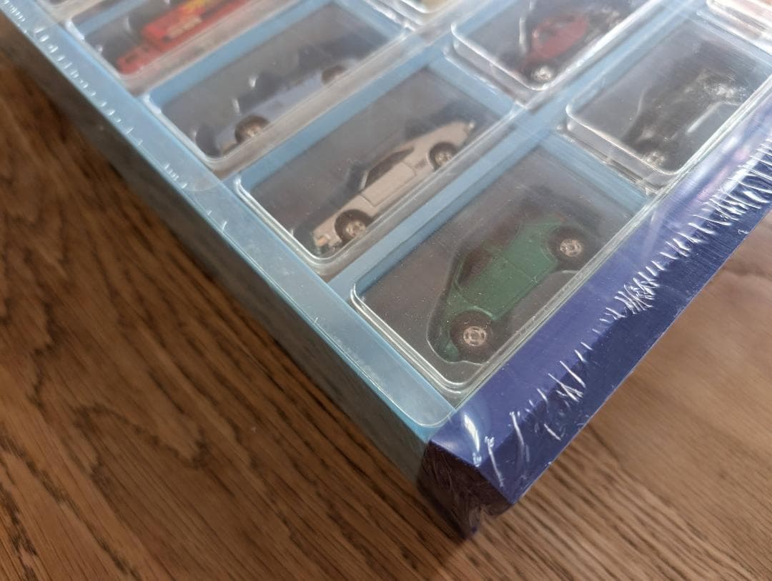 トミカ 30周年記念限定品 アニバーサリー24 II 24台 1970~2000