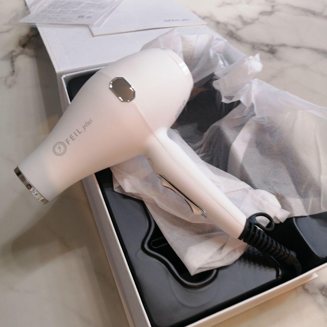 FEILplus高級ドライヤー新品未使用