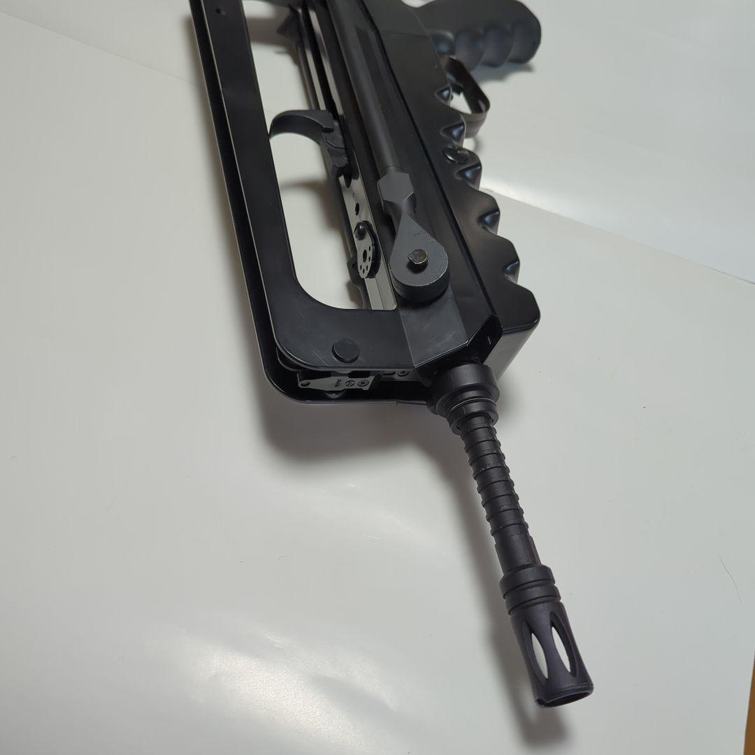 エアソフトガン FA-MAS. 電動エアガン