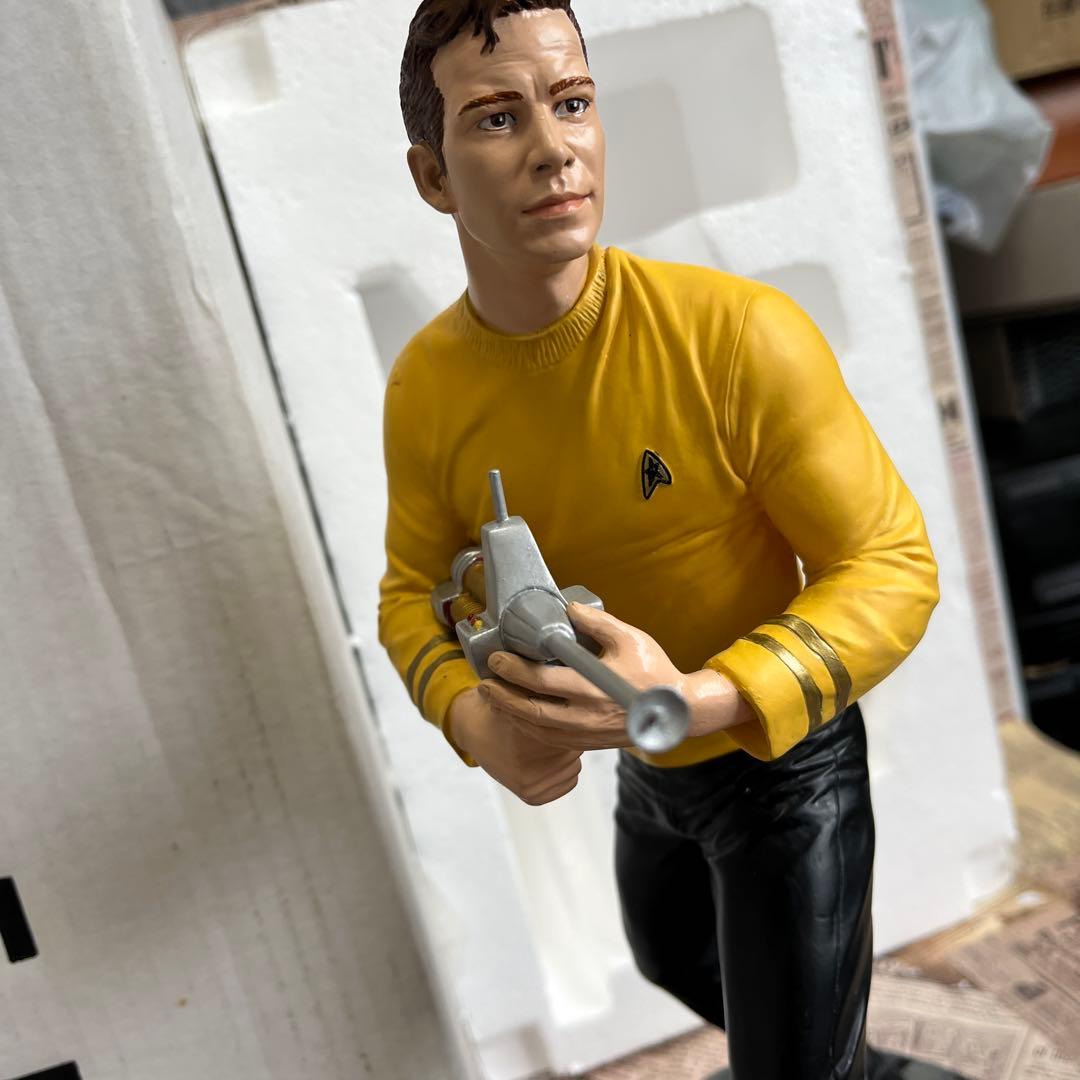 海外　希少　スタートレック　STAR TREK ジェームズ　フィギュア