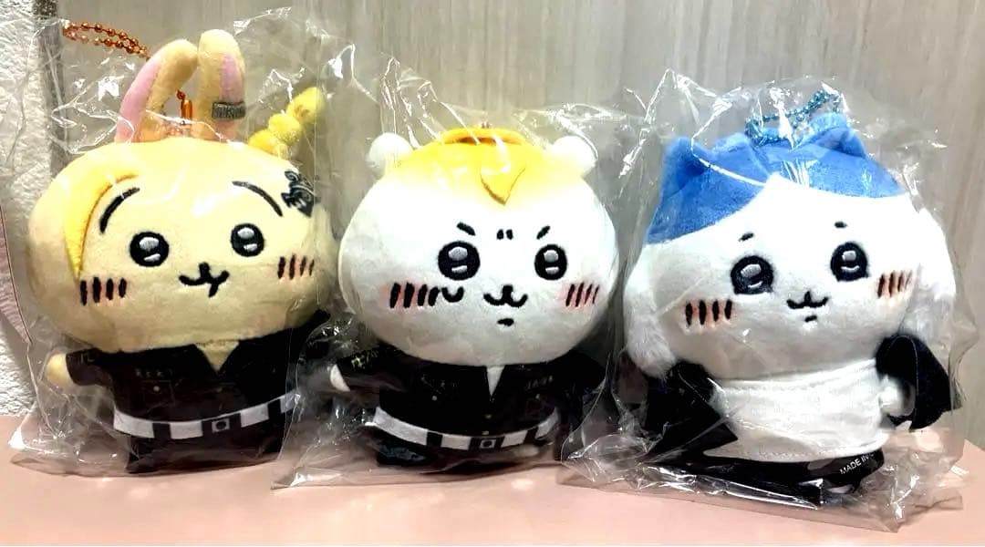 ちいかわ　東京卍リベンジャーズ　コラボマスコットチェーン