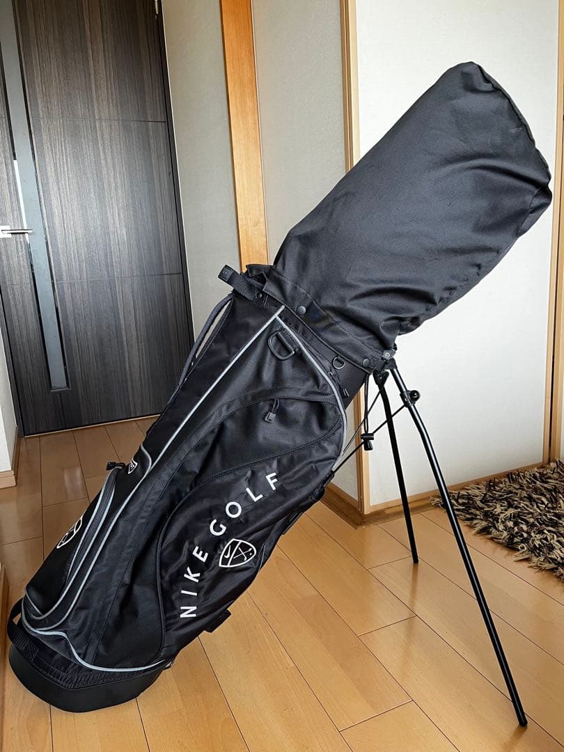 美品NIKE GOLF ナイキゴルフ　スタンド型キャディバッグ　希少旧ロゴ　黒