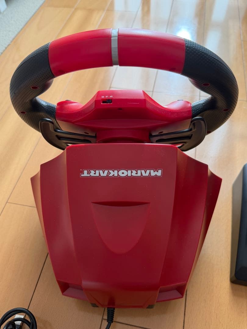 送料込み！HORI マリオカートレーシングホイールDX