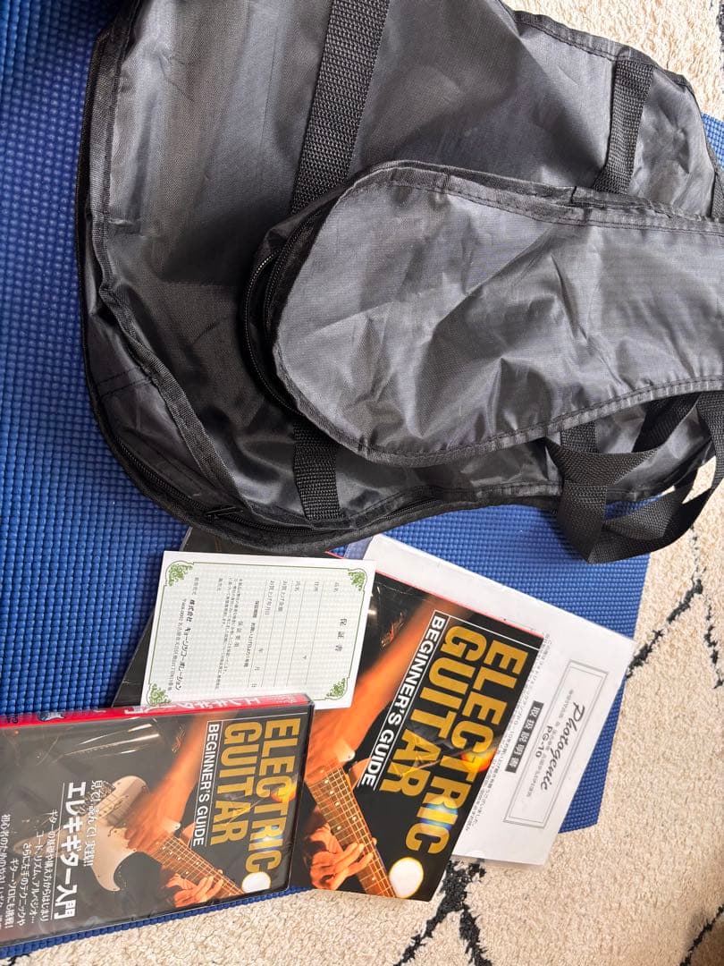 エレキギター ブラックセット アンプ・教材付き