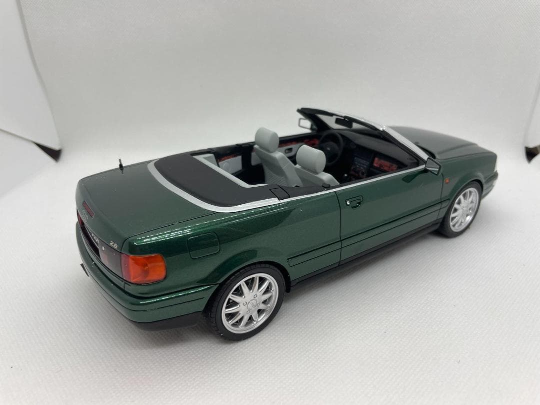 505-018 OTTO 1/18 アウディ カブリオレ 2.8