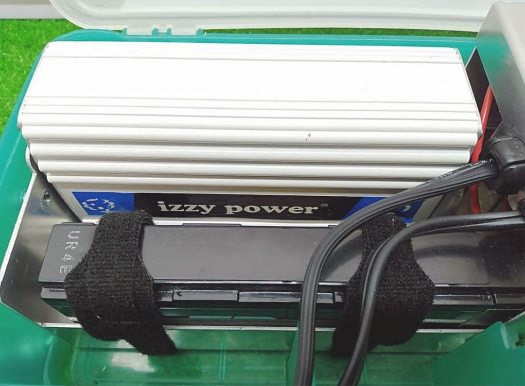 未使用品TERADA寺田電機製作所 蔵DC/ACインバーター12V TD-830