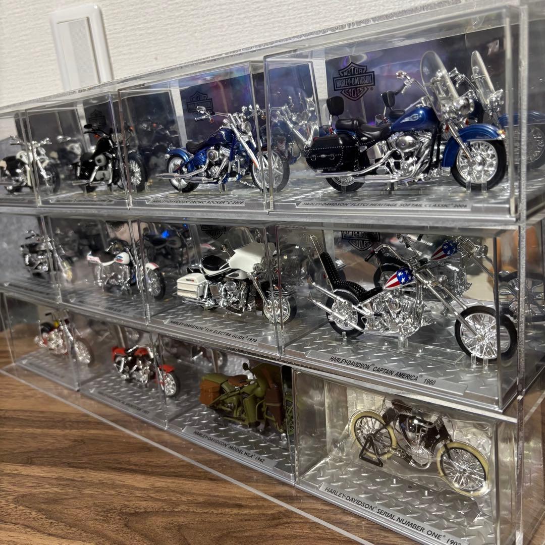 ⭐️デアゴスティーニ　ハーレーダビッドソン 1/24 12台 専用ショーケース付き