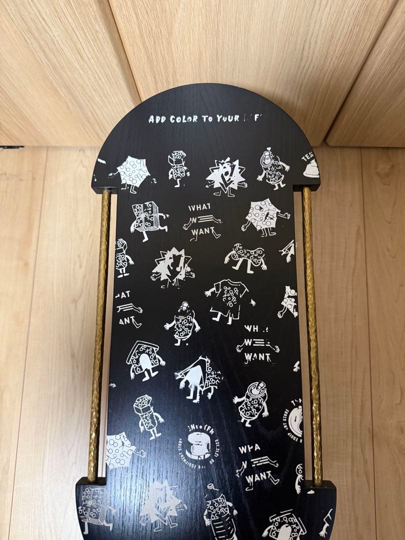 COLONISTA Wacky Tableワッキーテーブル