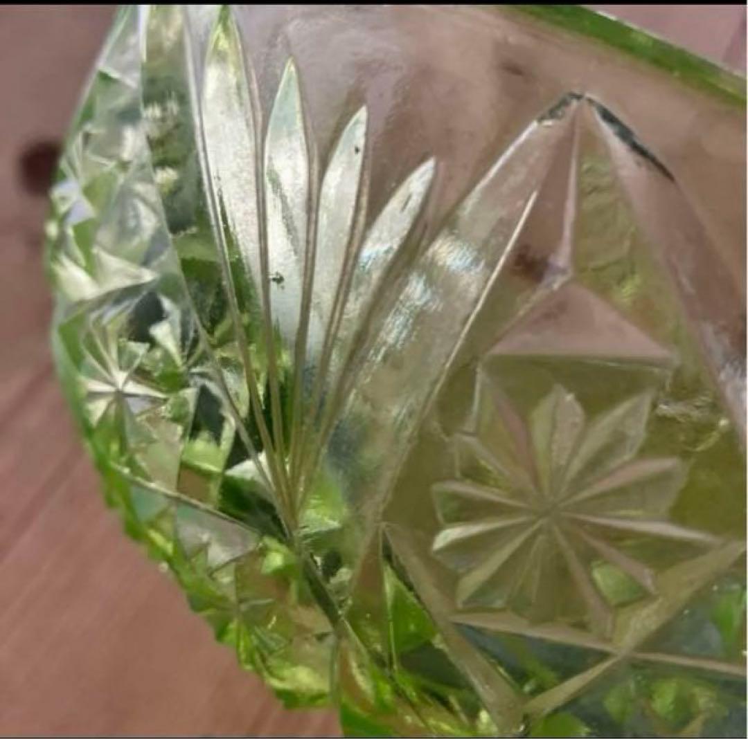 戦前　和骨董　アンティーク　ウランガラス　プレスガラス　大きなボウル