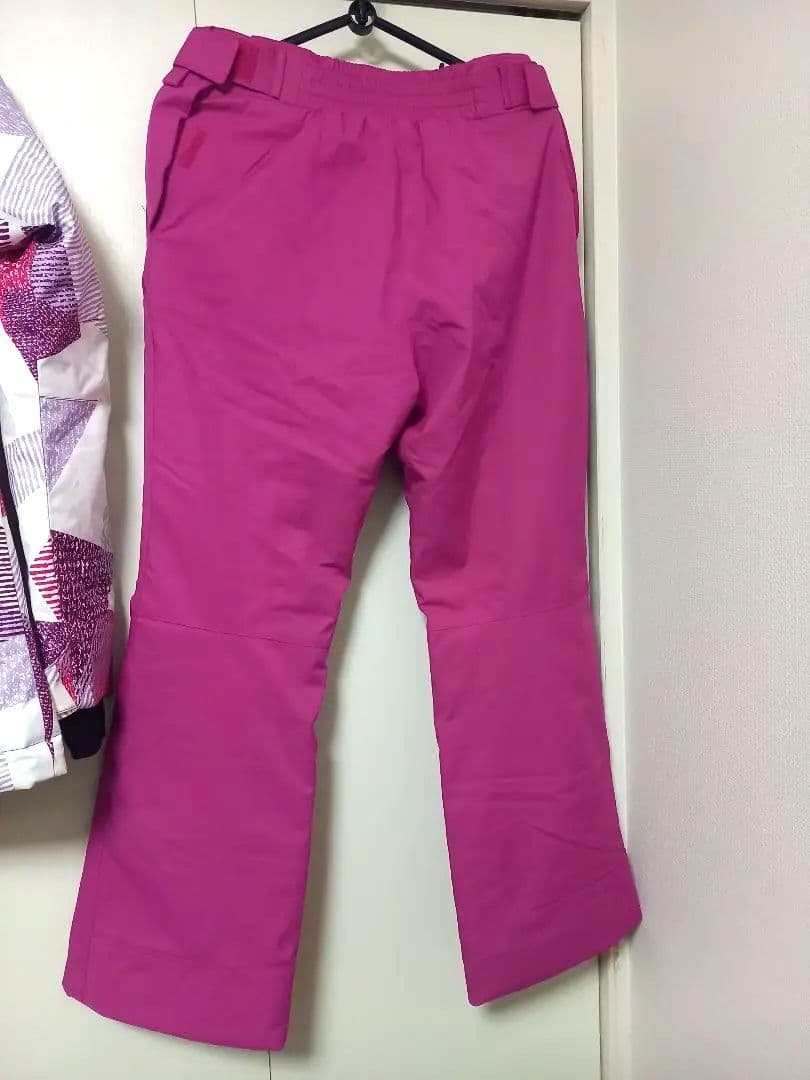 美品　ONYONE レディーススキーウェア　Sサイズ