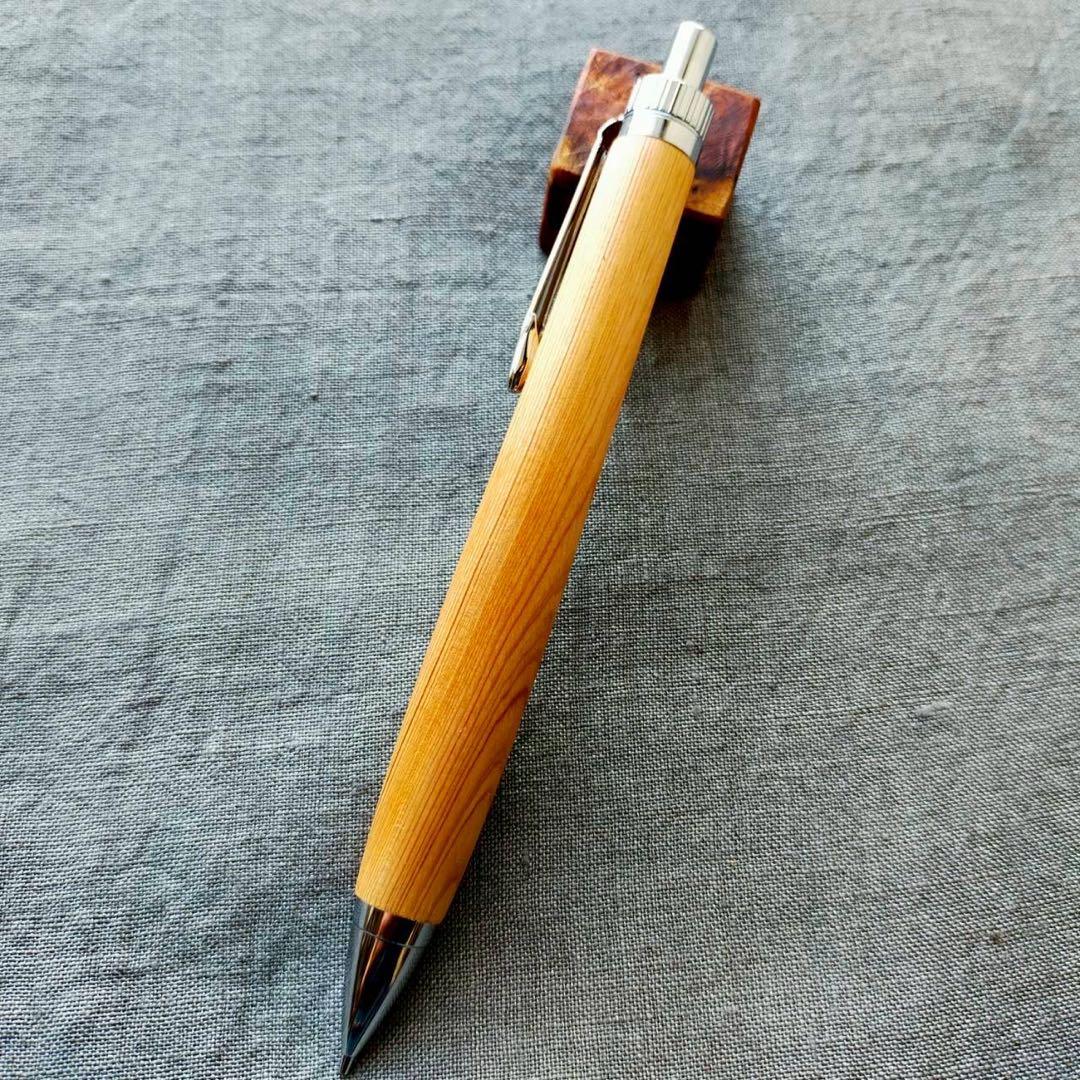 伊勢神宮　檜　ハンドメイド　木軸シャープペン　0.5mm　天然木　シルバー