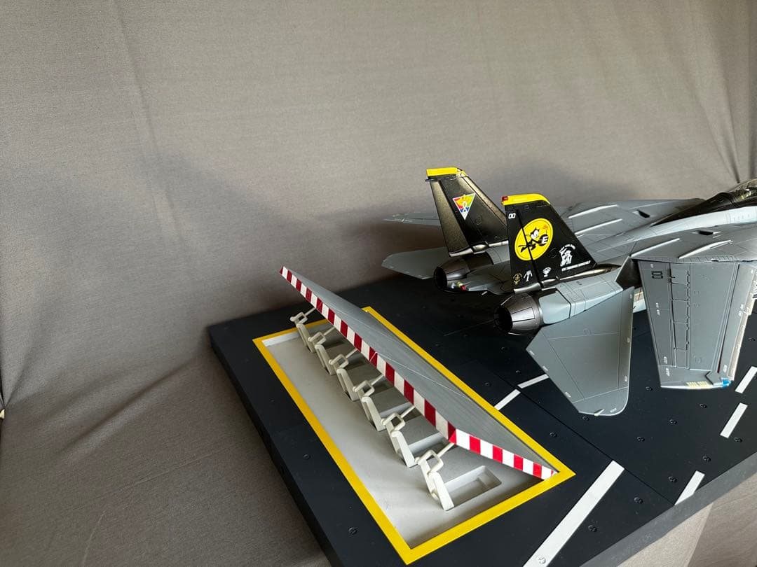 アシェットF-14 トムキャット 1/32 スケールモデル