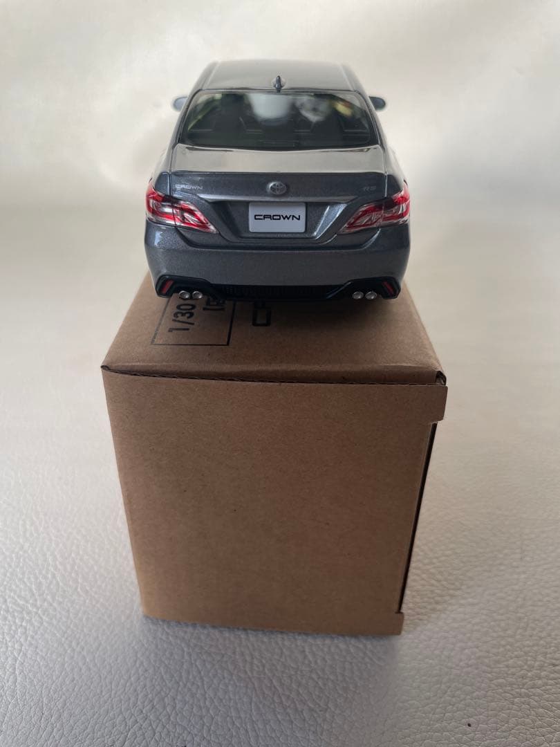 トヨタ クラウン RS Advance ミニカー ② 1L5 プレシャスメタル