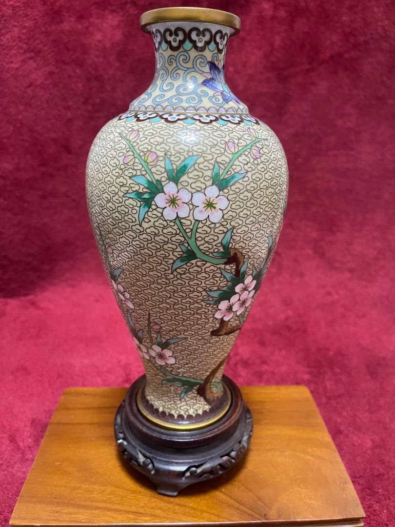 中国琺瑯花図紋瓶 （銅）