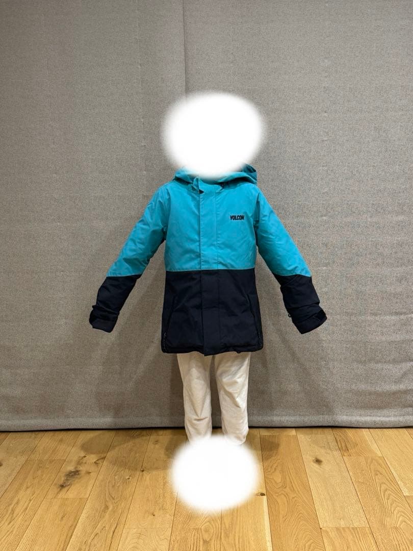 VOLCOMボルコムキッズ　スノーボードウェアーMサイズ
