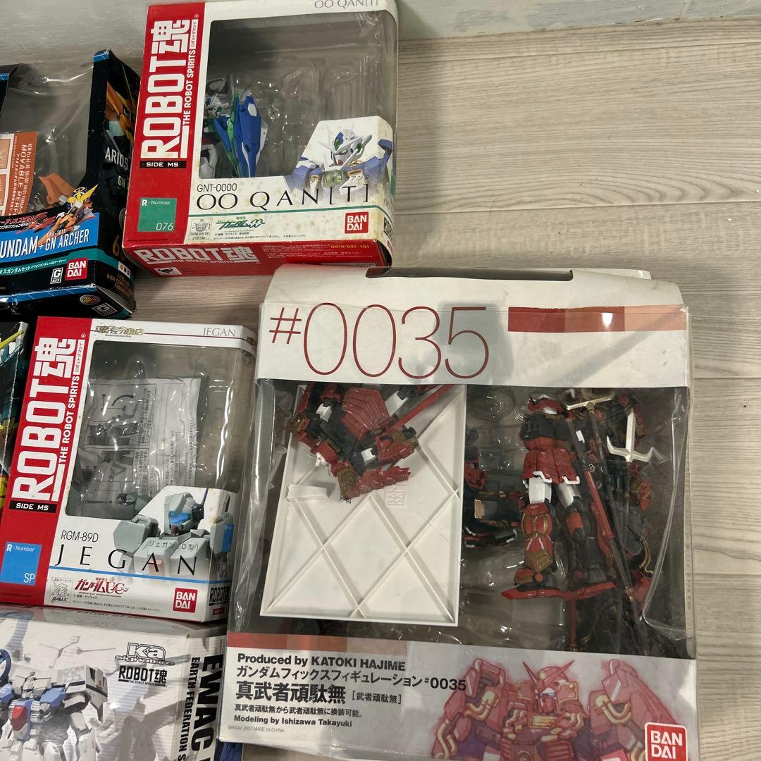 M*e様 t810 ガンダム ロボット魂等9点まとめて ジャンク