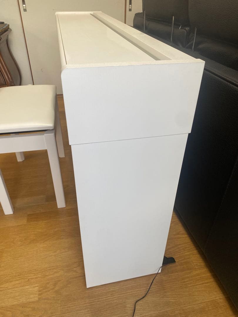【展示品】　YDP-S35WH ホワイト 電子ピアノ イス付き 直接の取引き可能