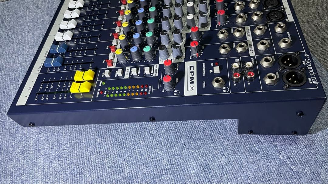 Soundcraft EPM6 アナログミキサー　10ch