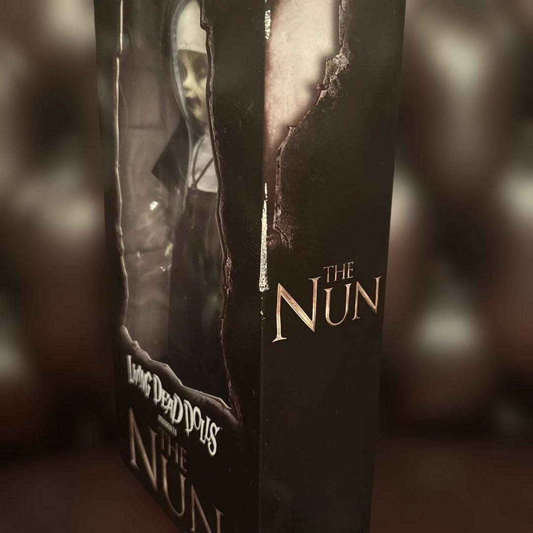 Living Dead Dolls ザ・ナン死霊館のシスター　未開封