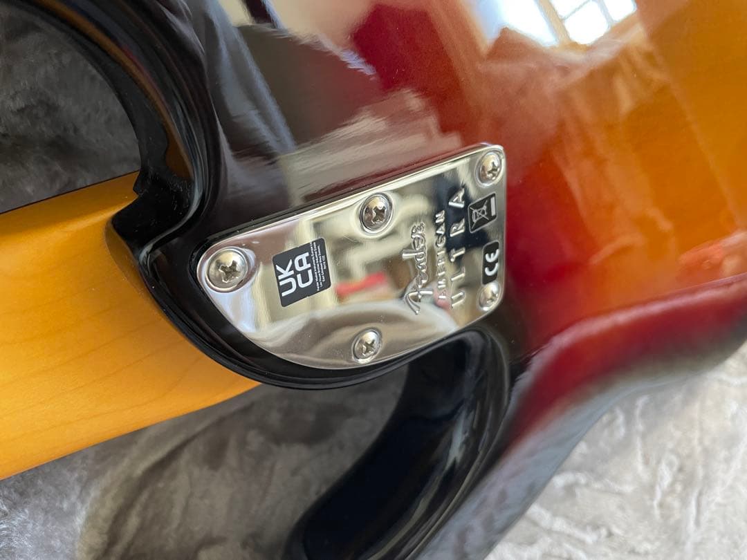 ベース Fender American Ultra Precision Bass