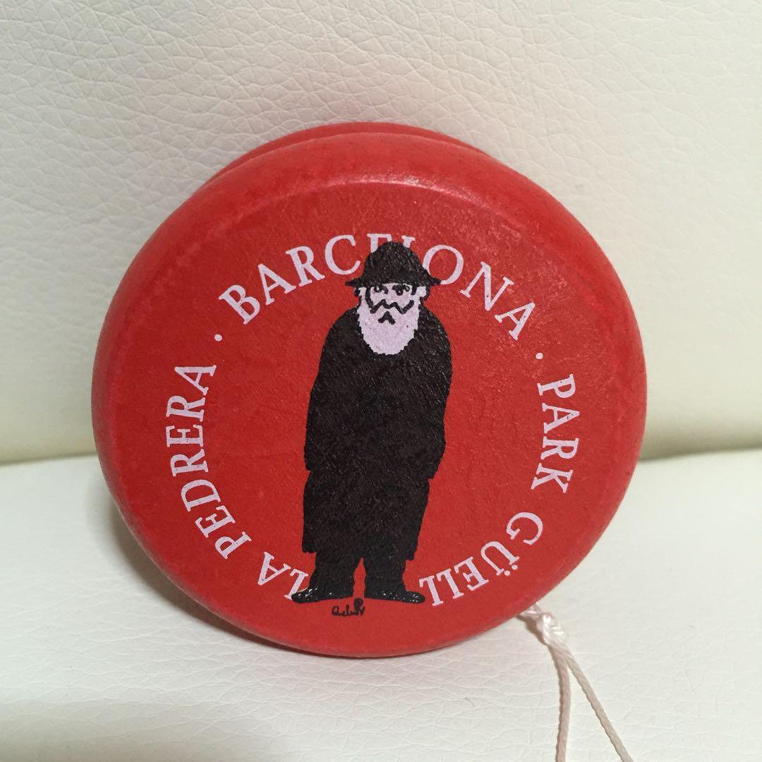 サグラダファミリア買付け❤️パークグエル 赤い木製ヨーヨー★日本未入荷/新品レア