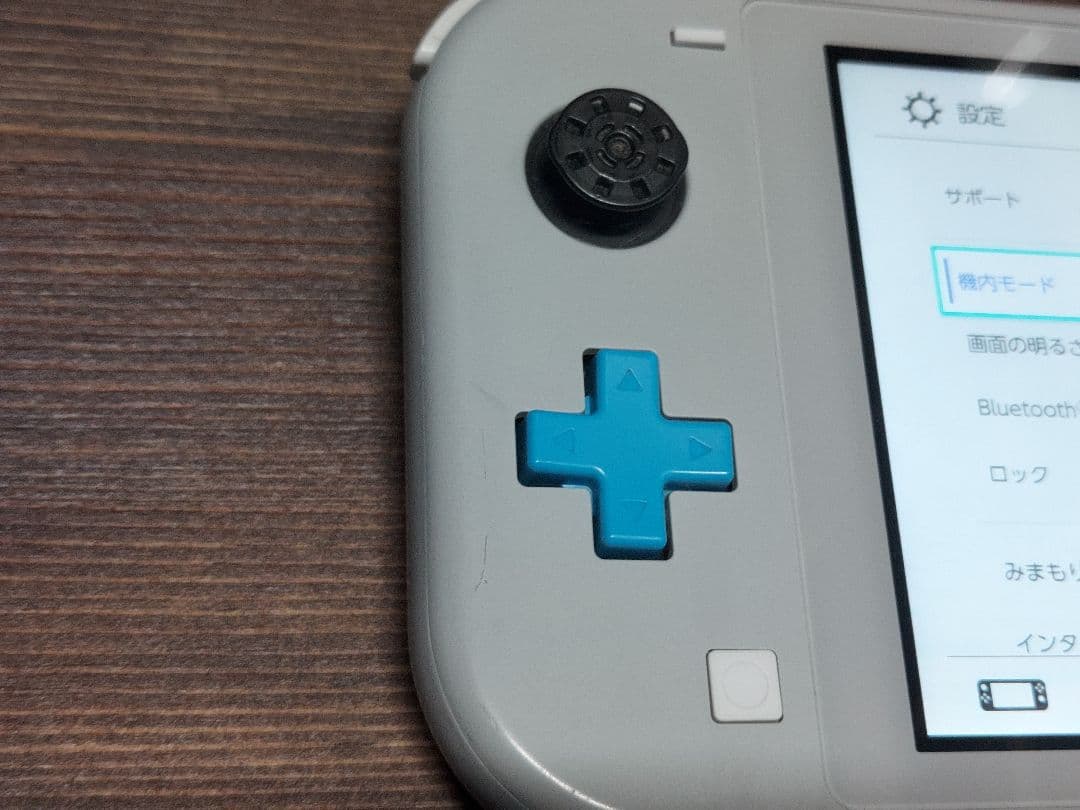 任天堂Switch light スイッチ ライト ポケモン柄