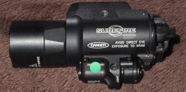 SUREFIRE X400 レーザーフラッシュ 一体型 ライトウェポンライト