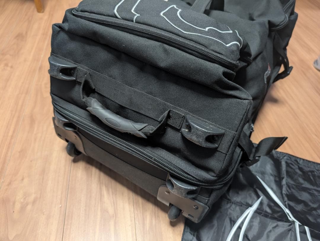 IDoneX .アイディーワン.ボストンキャリーバッグ.大容量.ブラック