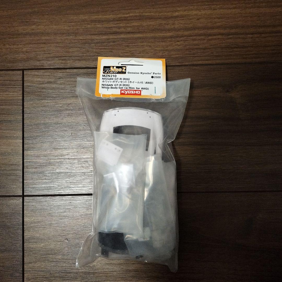 京商(KYOSYO)　ミニッツAWD　GT-R R32 ホワイト　動作確認済