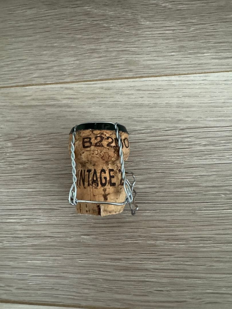 Salon 2013の木箱と空き瓶 （中身無し）