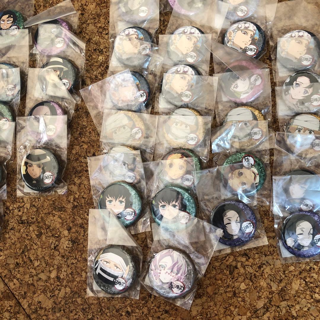 鬼滅の刃　くじ引き缶バッジ　一期前半〜七期後半　105個セット