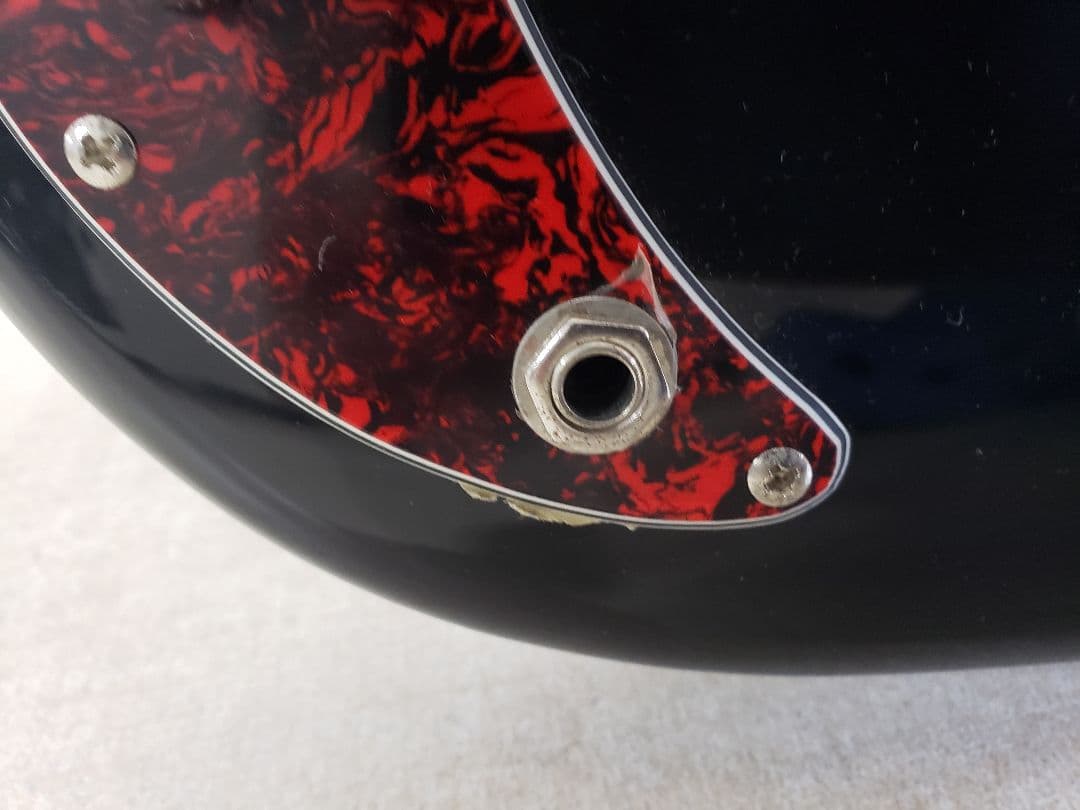 Seldor エレキベース ブラック/レッド