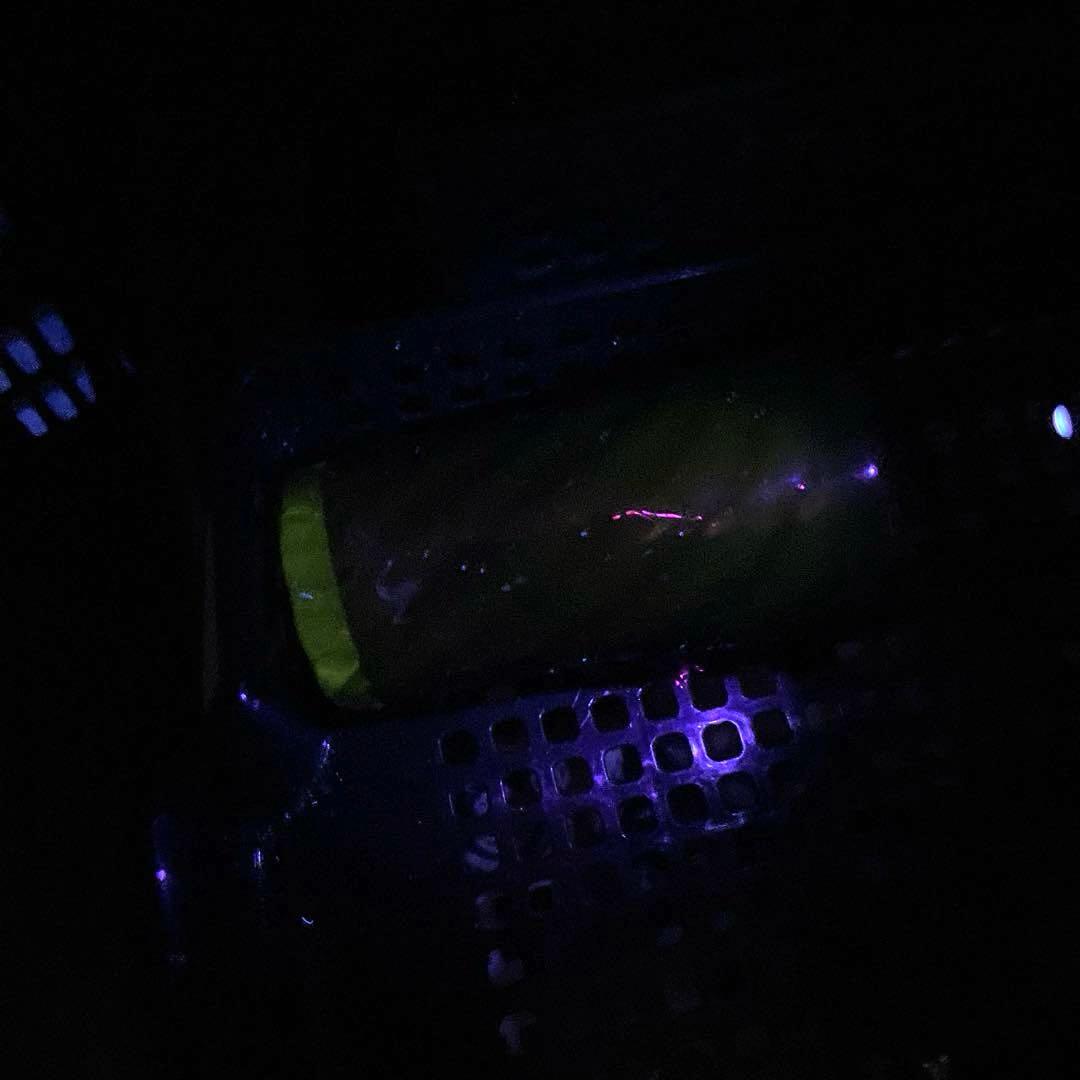 骨董　時代　希少金赤ガラス　モールガラス調　流線型ピルスナー　ビアグラス　ウラン