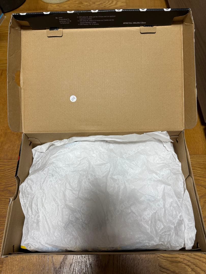 adidas　ポケモンコラボ　ハイカットスニーカー　24.5cm