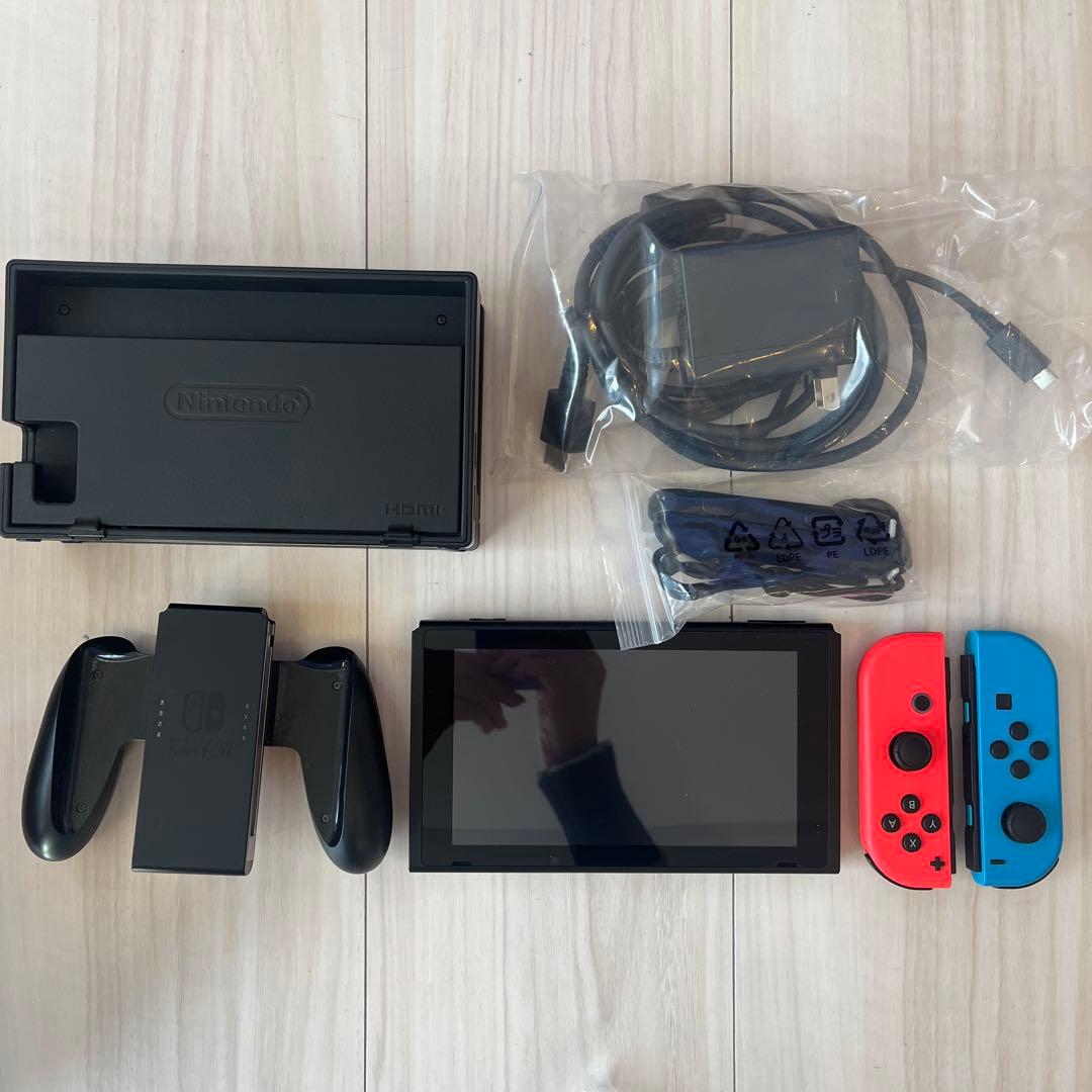 Nintendo Switch 本体 ネオンブルー・ネオンレッドJoy-Con