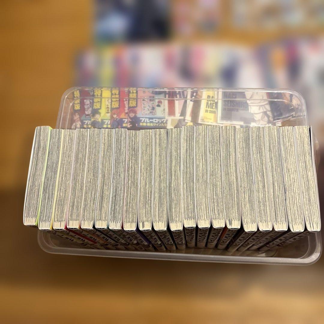 【匿名発送】ブルーロック　本編1-35全巻セット➕4巻➕おまけ