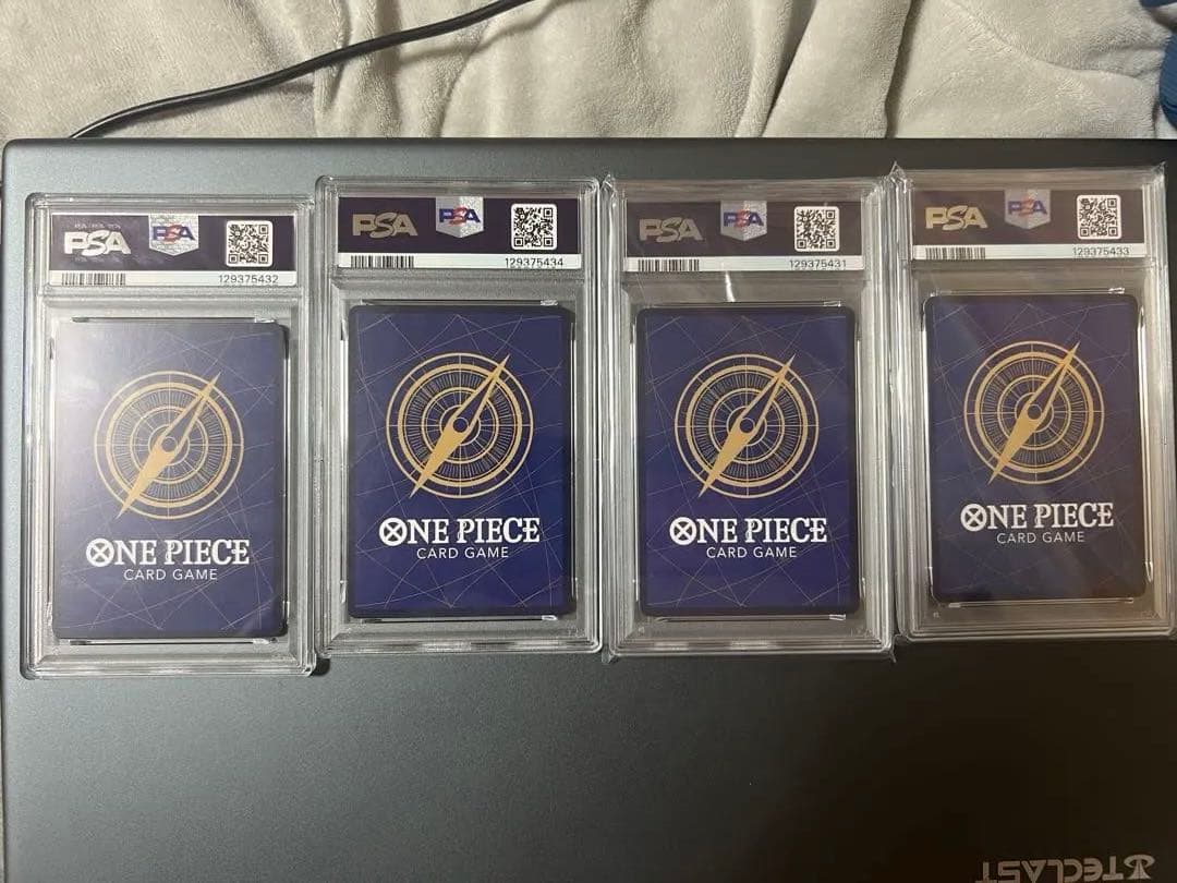 ONE PIECE トレーディングカード PSA 10 4枚セット