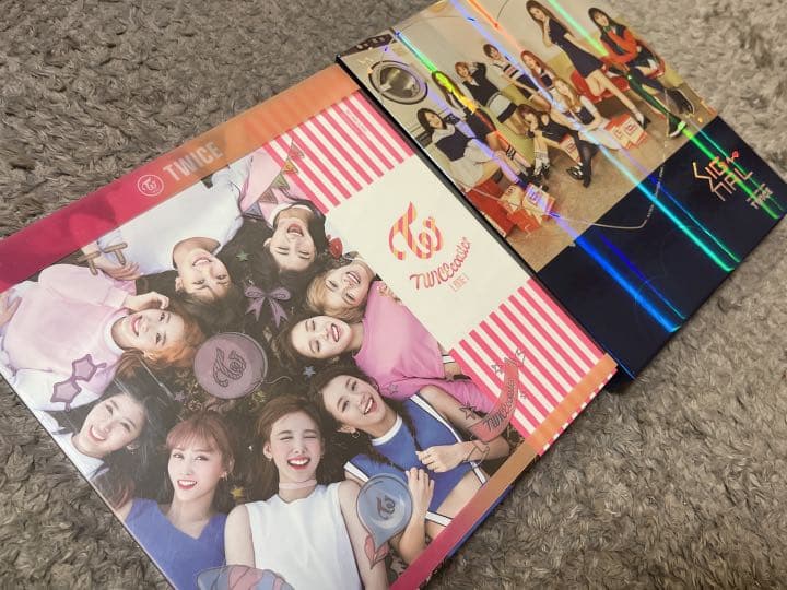 TWICE アルバム　トレカ　限定グッズ　バラ売り不可