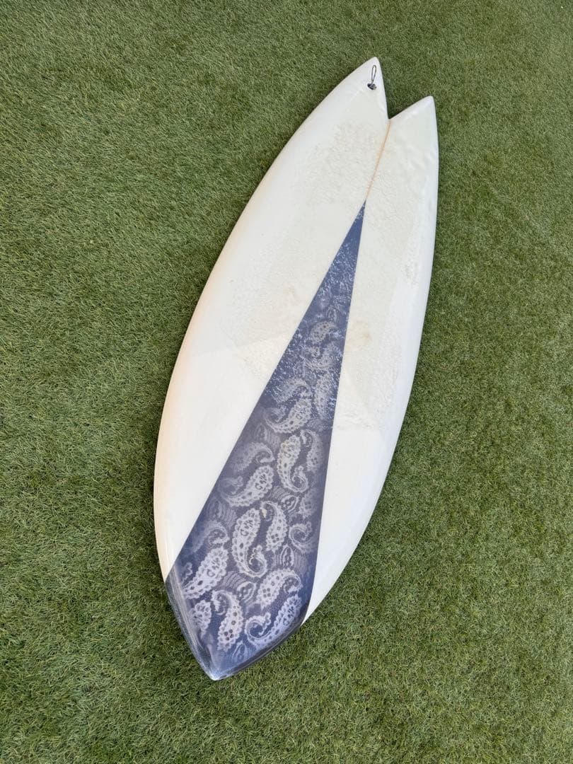 配送可送料無料　 xenosurfboard ツインフィッシュ